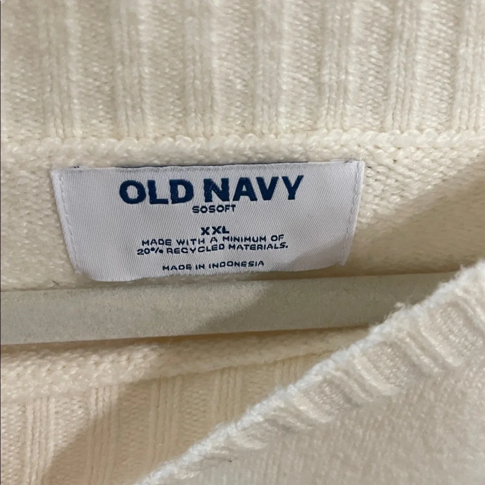 Old Navy Cream Sweater with Black 'LOVE' XXL - Picture 4 of 5